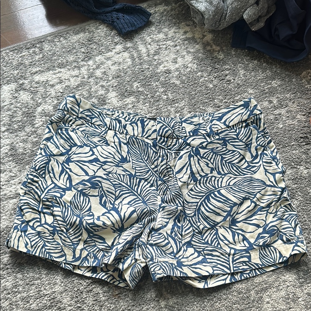Patagonia Floral Blue and White Women's Shorts